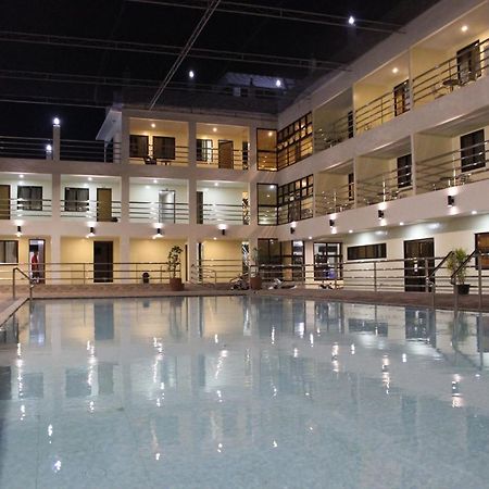 La Primera Grande Beach Resort Roxas  Eksteriør billede